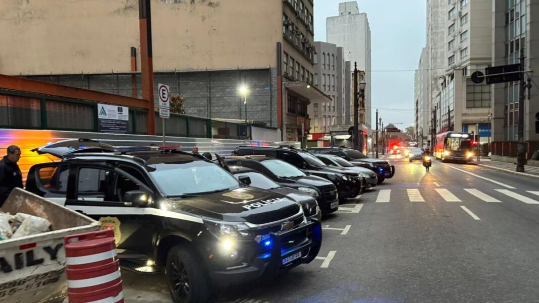 Carros da Polícia Civil