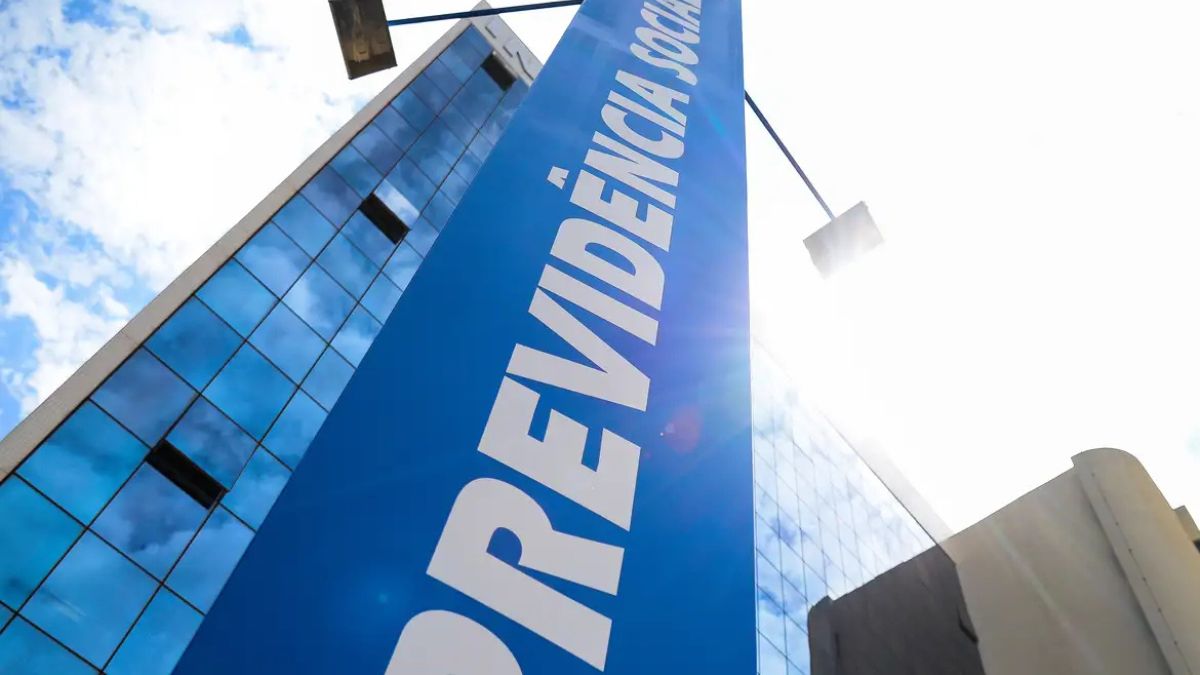 corte-verbas-inss-ameaca-pagamento-aposentadorias (1) Fachada prédio do INSS