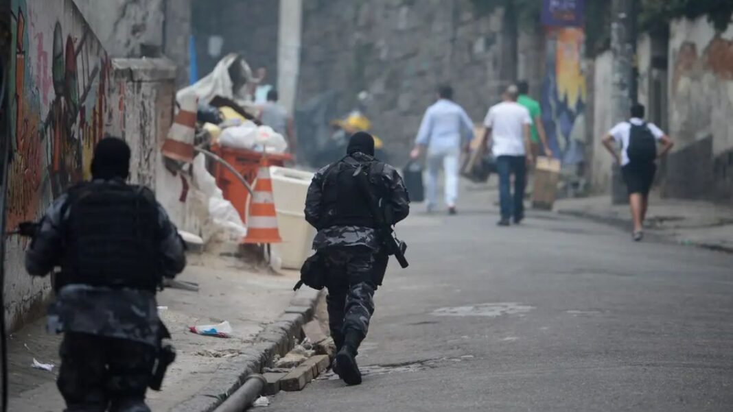 Facções e milícias dominam vizinhanças