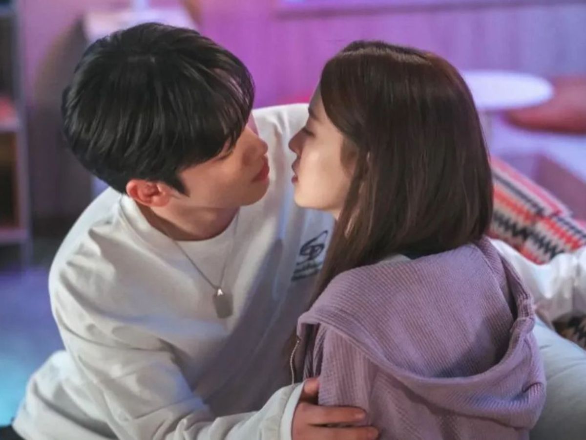 drama-coreano com-trailer-romântico Casal coreano quase se beijando